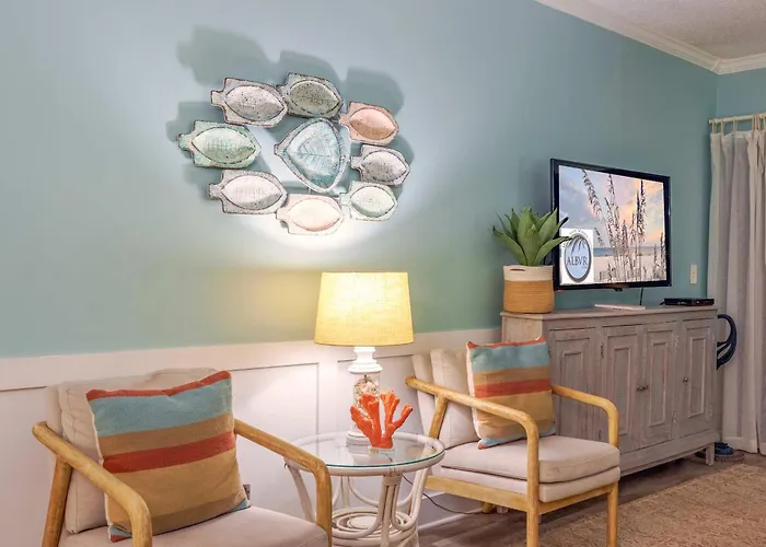 Holiday home Tropical Winds 702 By Albvr - Beachfront Comfort With Stunning Gulf Views