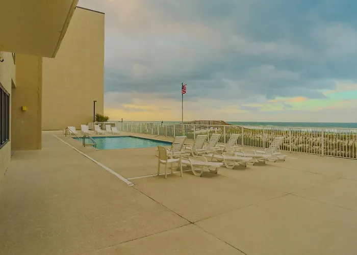 Tropical Winds 702 By Albvr - Beachfront Comfort With Stunning Gulf Views Holiday home Gulf Shores