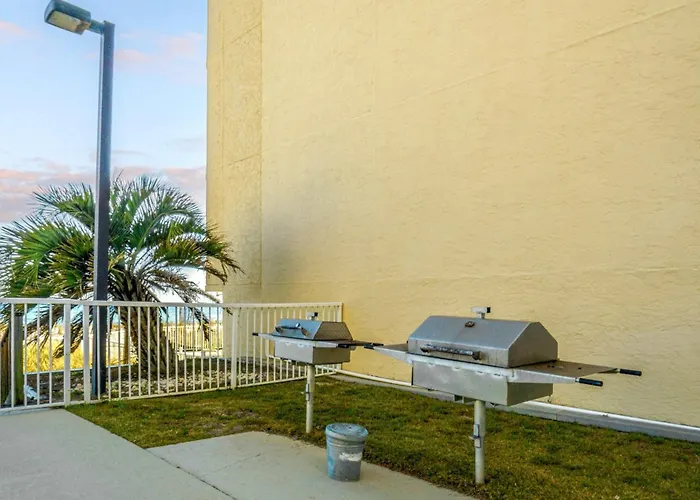 Holiday home Tropical Winds 702 By Albvr - Beachfront Comfort With Stunning Gulf Views *